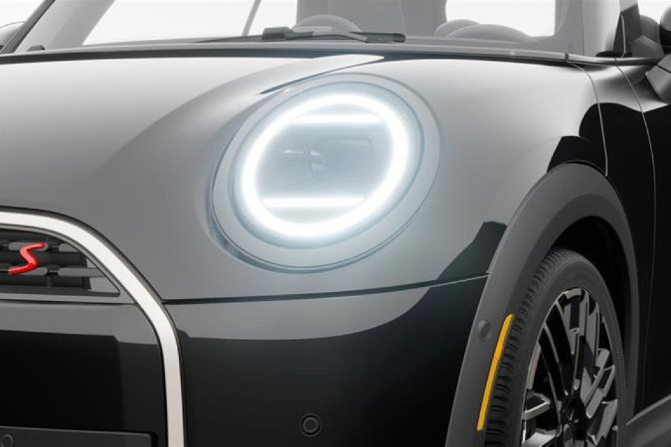 2026 MINI Convertible - Image 6