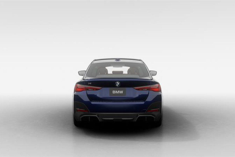 2026 BMW i4 - Image 9