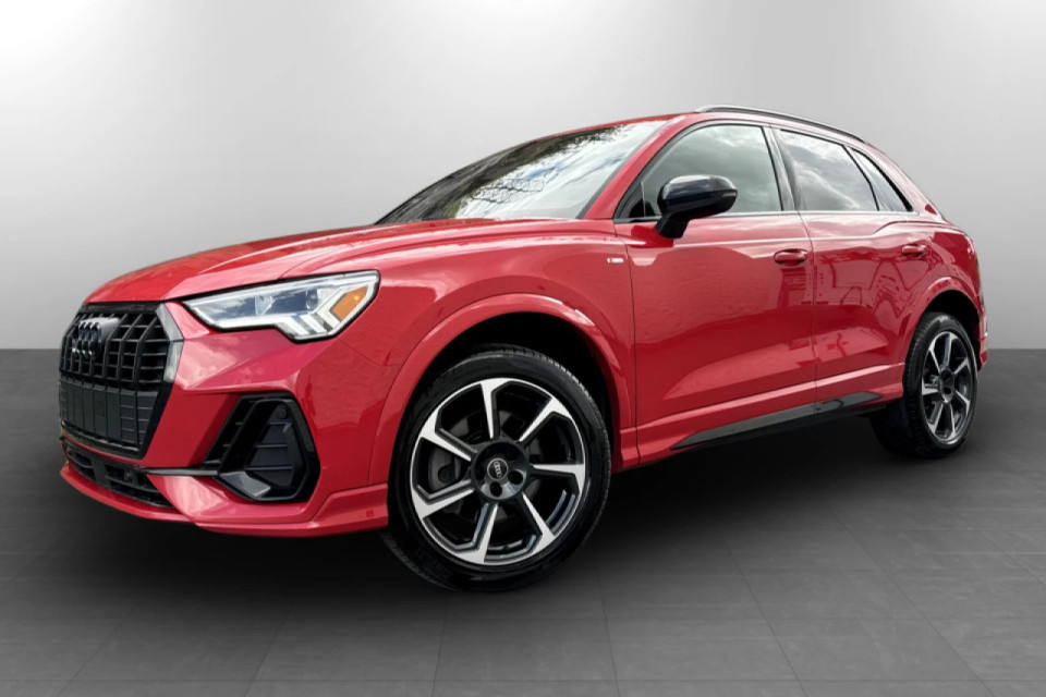 2023 Audi Q3 - Image 1