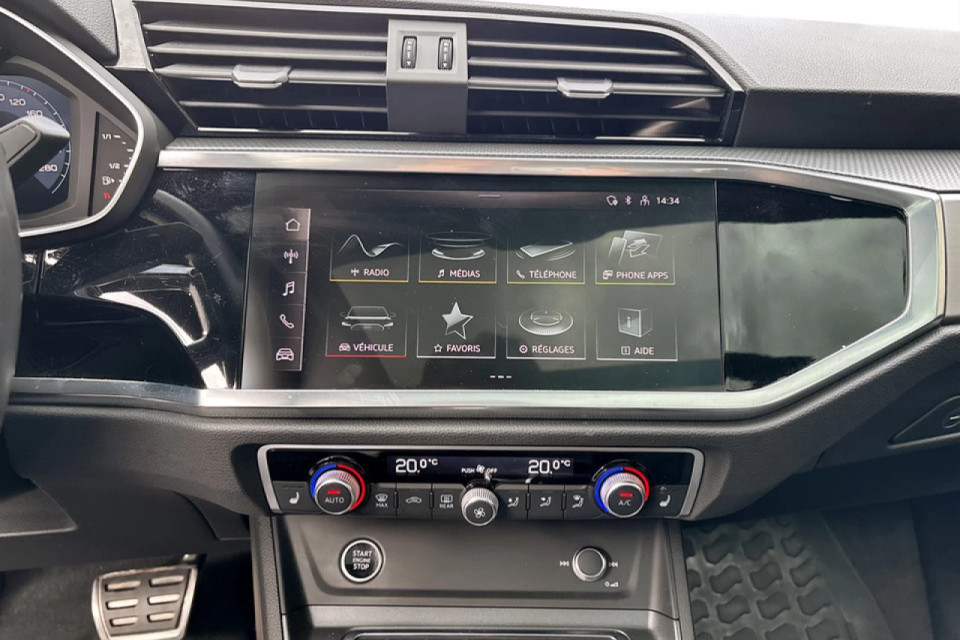 2023 Audi Q3 - Image 9