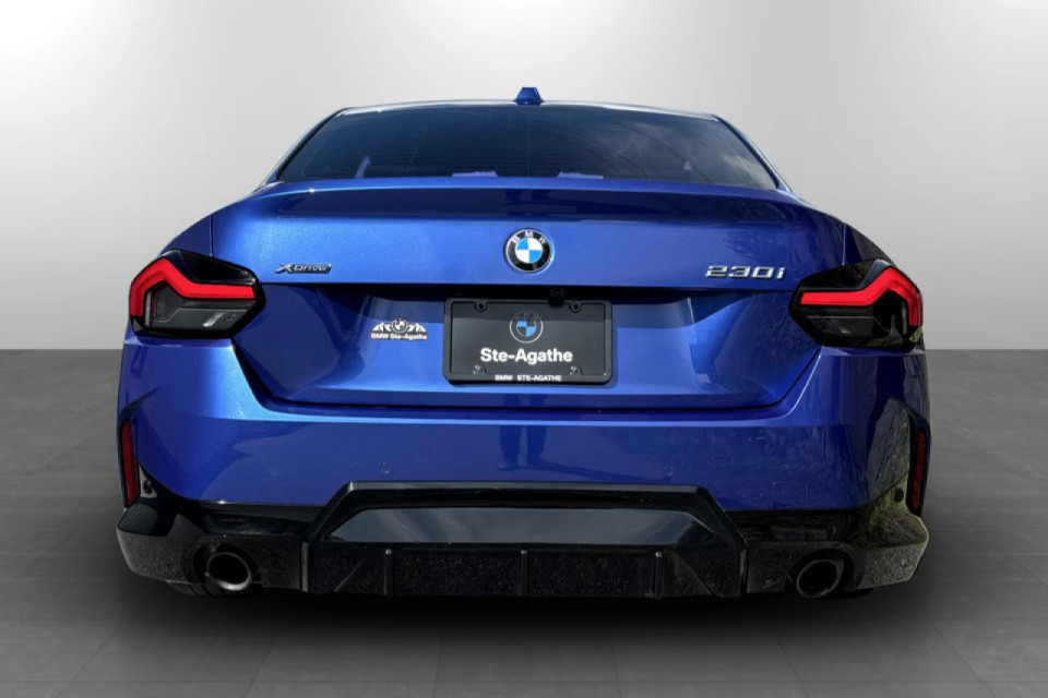 2023 BMW 230i xDrive - Image 5