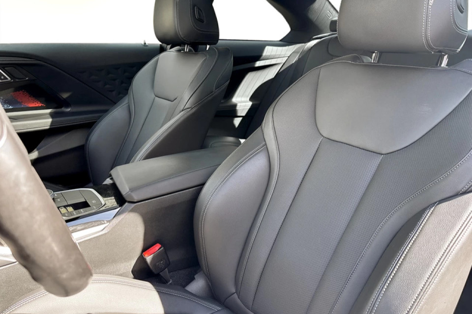 2023 BMW 230i xDrive - Image 7