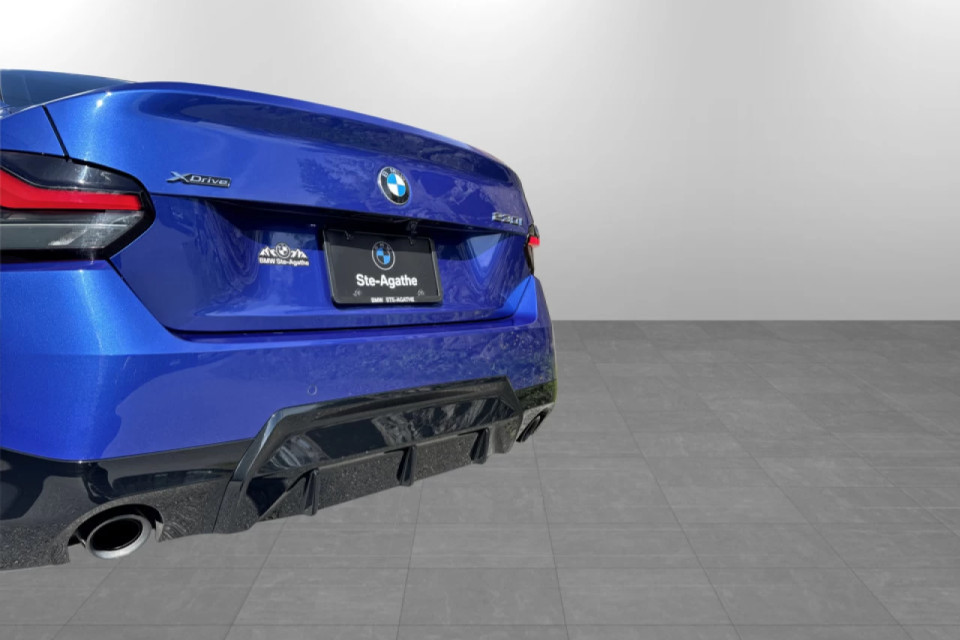 2023 BMW 230i xDrive - Image 14
