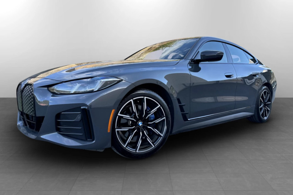 2025 BMW i4 - Image 1