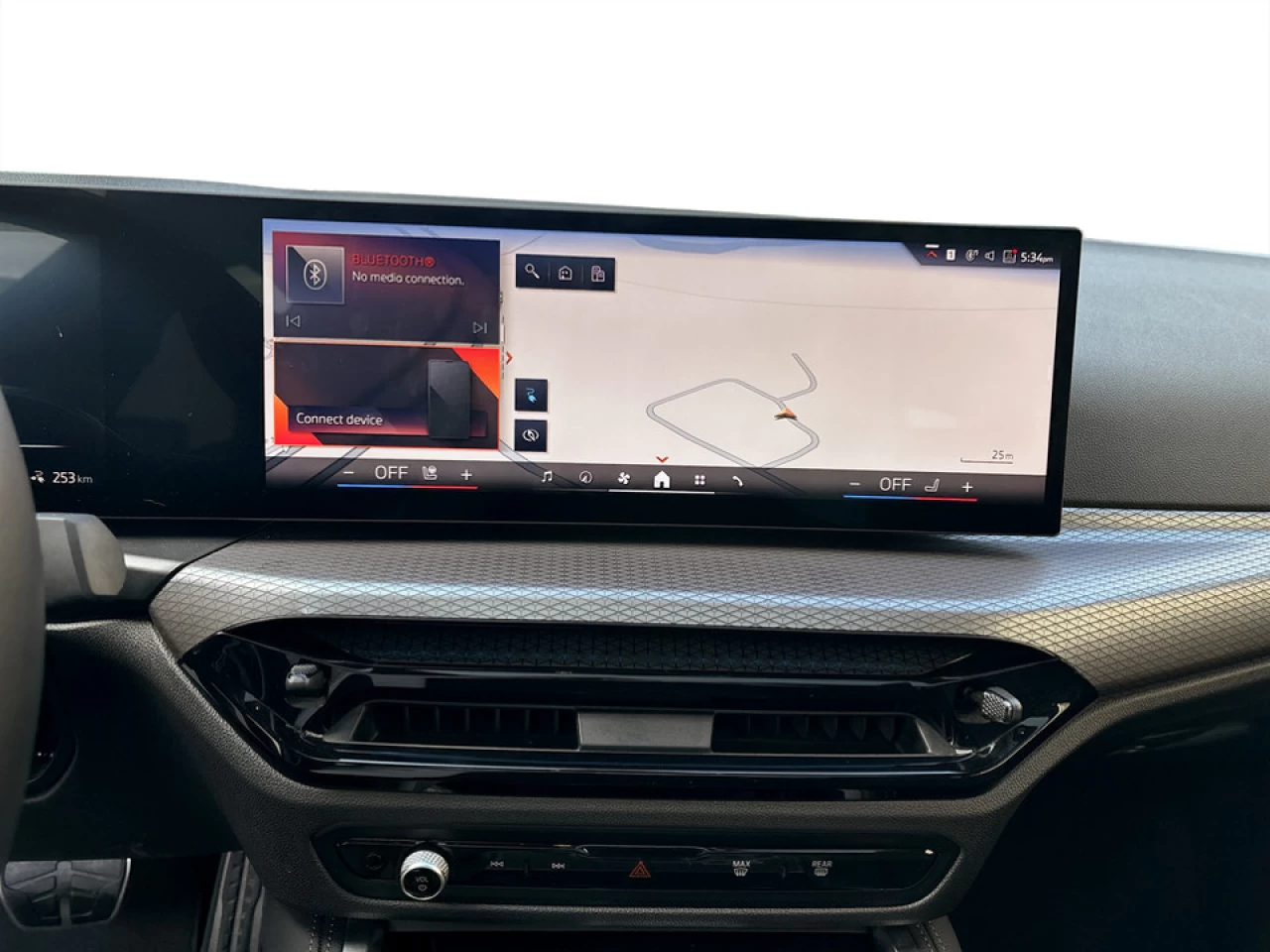 2025 BMW i4 - Image 9