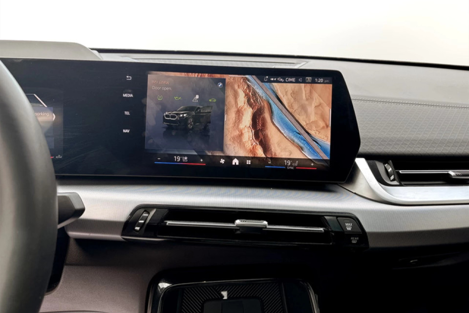 2025 BMW X2 - Image 9