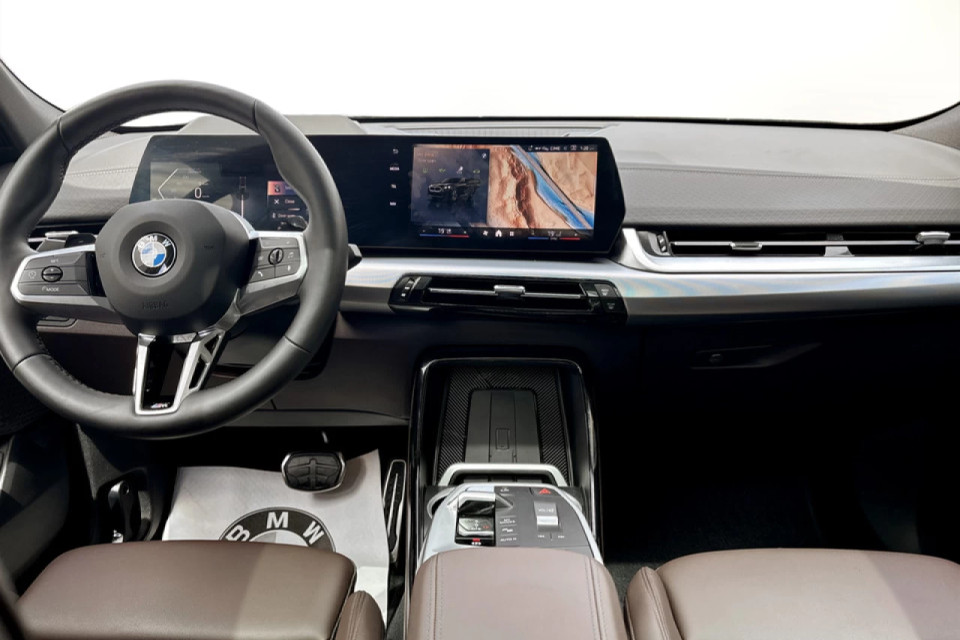 2025 BMW X2 - Image 10