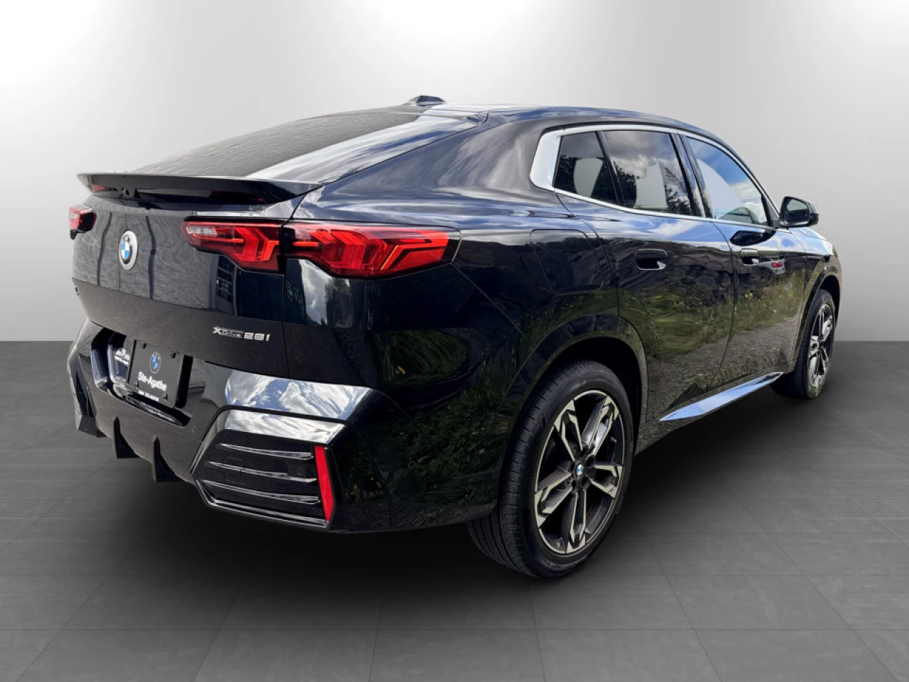 2025 BMW X2 - Image 15