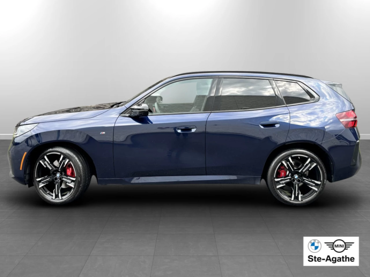 2025 BMW X3 - Image 2