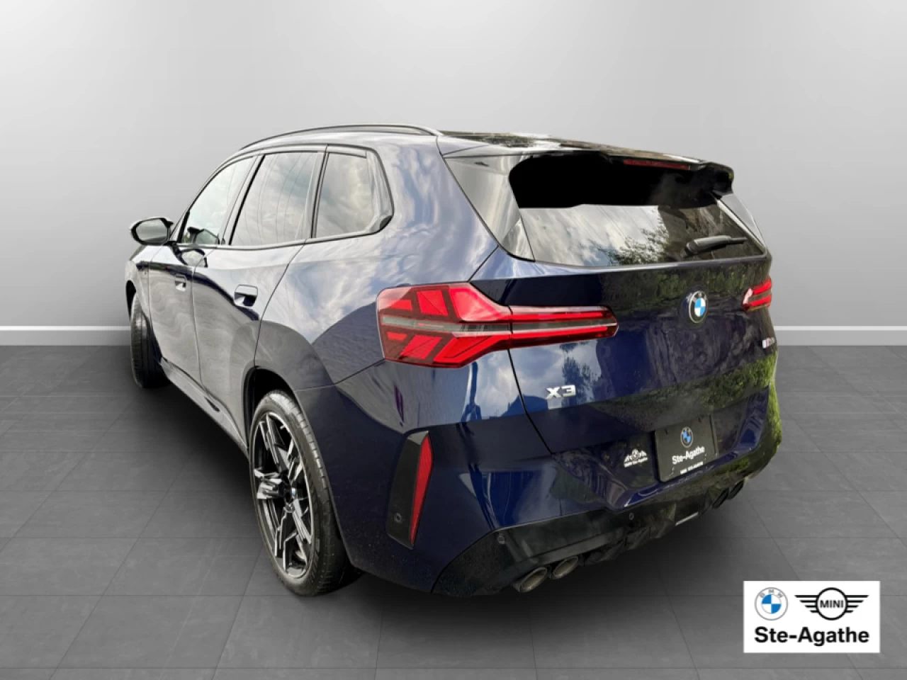 2025 BMW X3 - Image 3