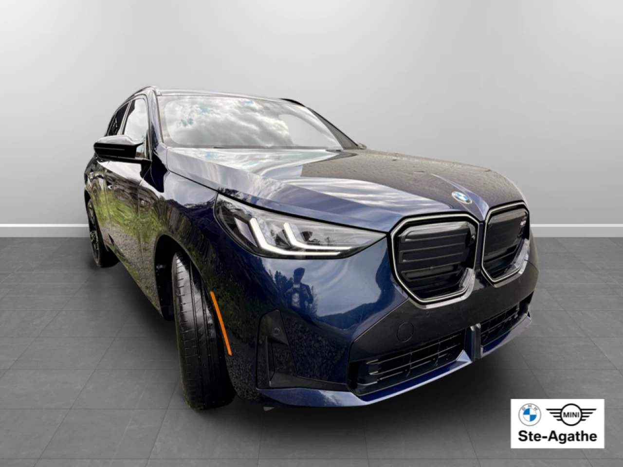 2025 BMW X3 - Image 9