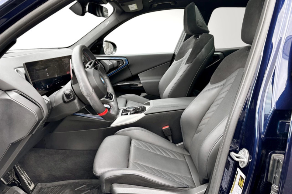 2025 BMW X3 - Image 13