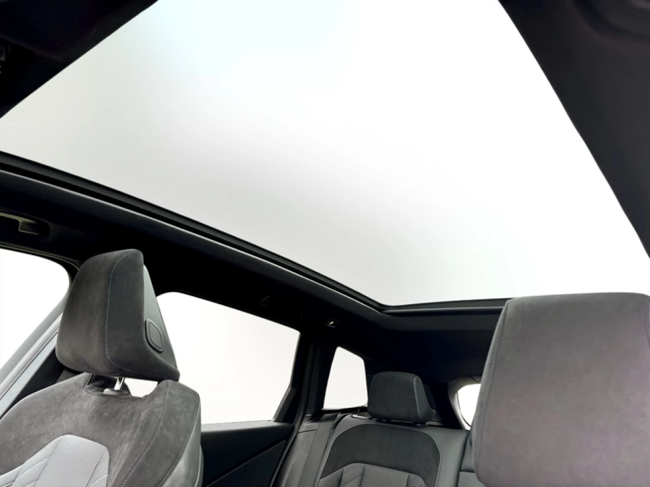 2025 BMW X3 - Image 14