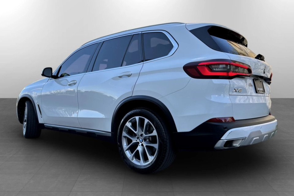 2023 BMW X5 - Image 3