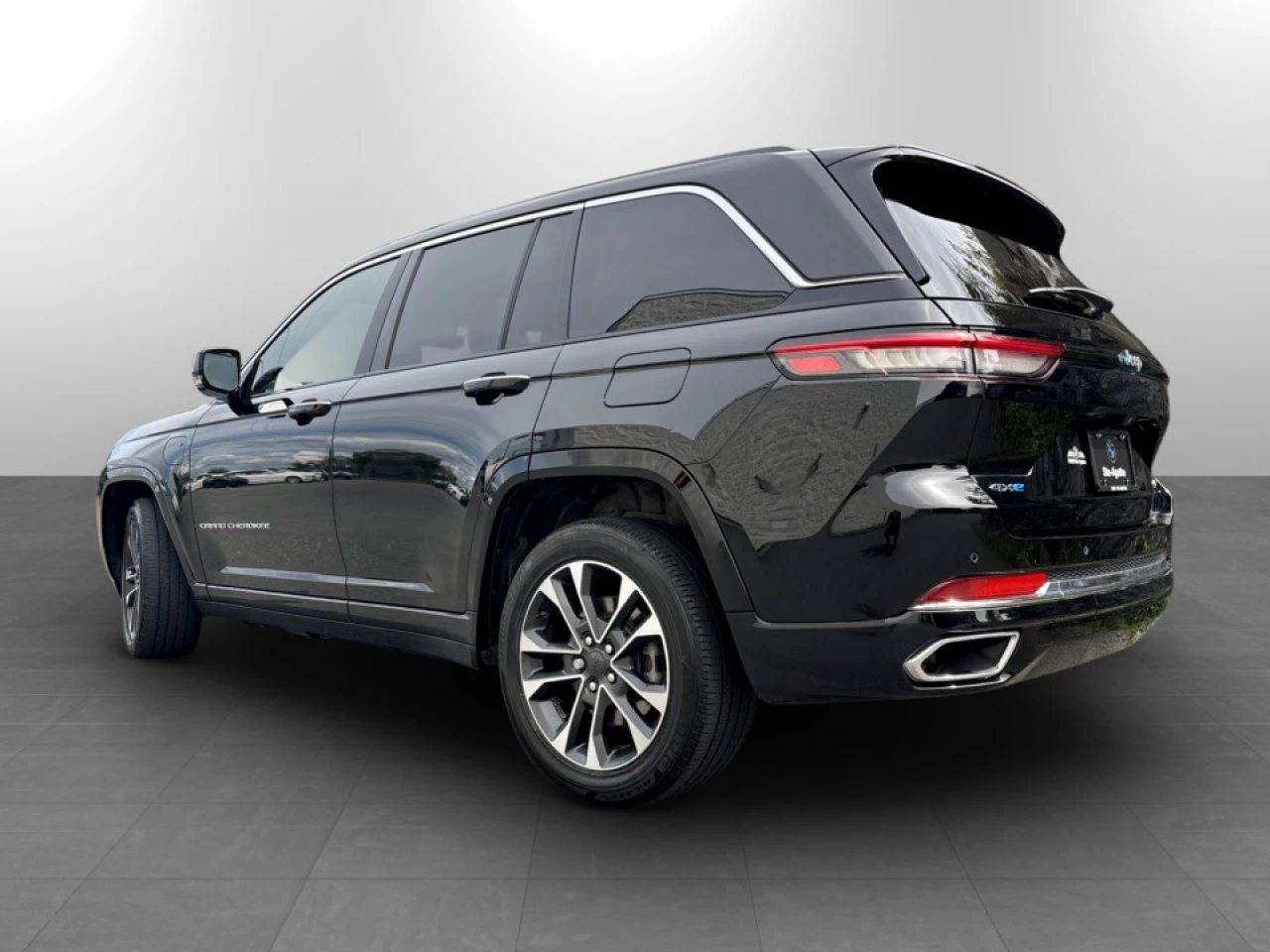 2022 Jeep Grand Cherokee 4xe - Image 3