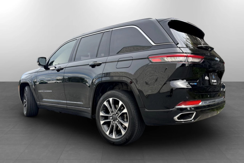 2022 Jeep Grand Cherokee 4xe - Image 3