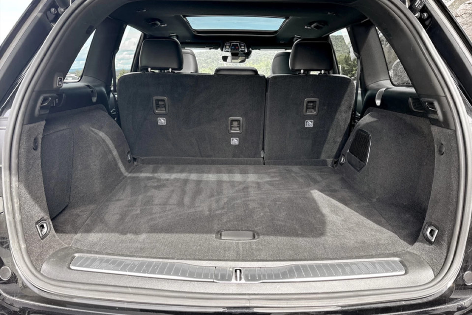2022 Jeep Grand Cherokee 4xe - Image 13