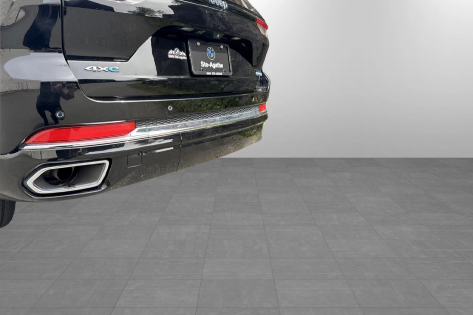 2022 Jeep Grand Cherokee 4xe - Image 14