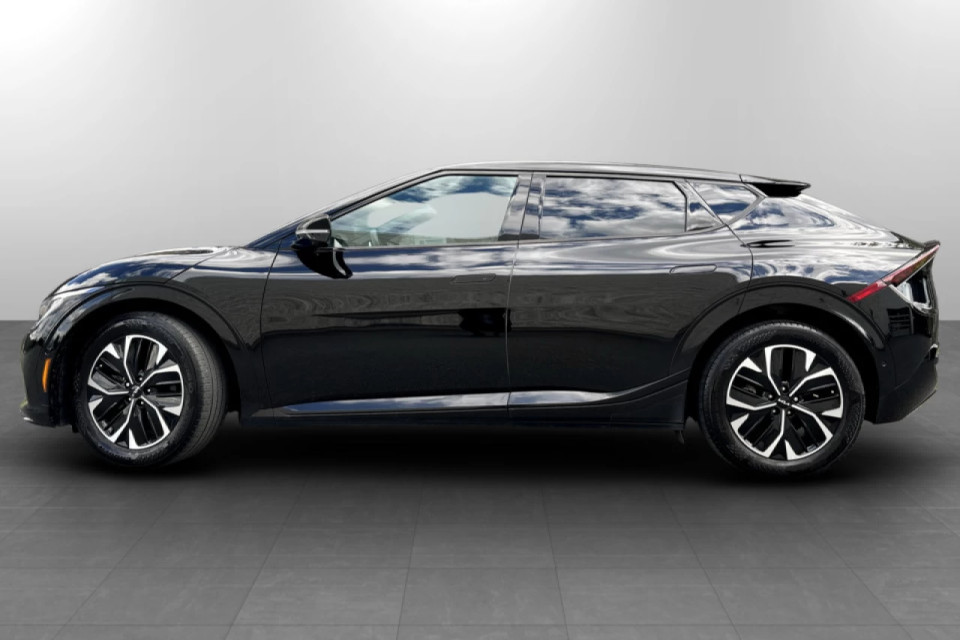 2023 Kia EV6 - Image 2