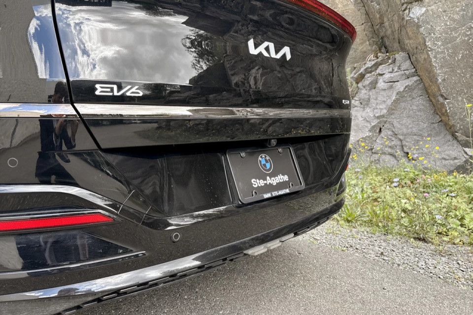 2023 Kia EV6 - Image 14