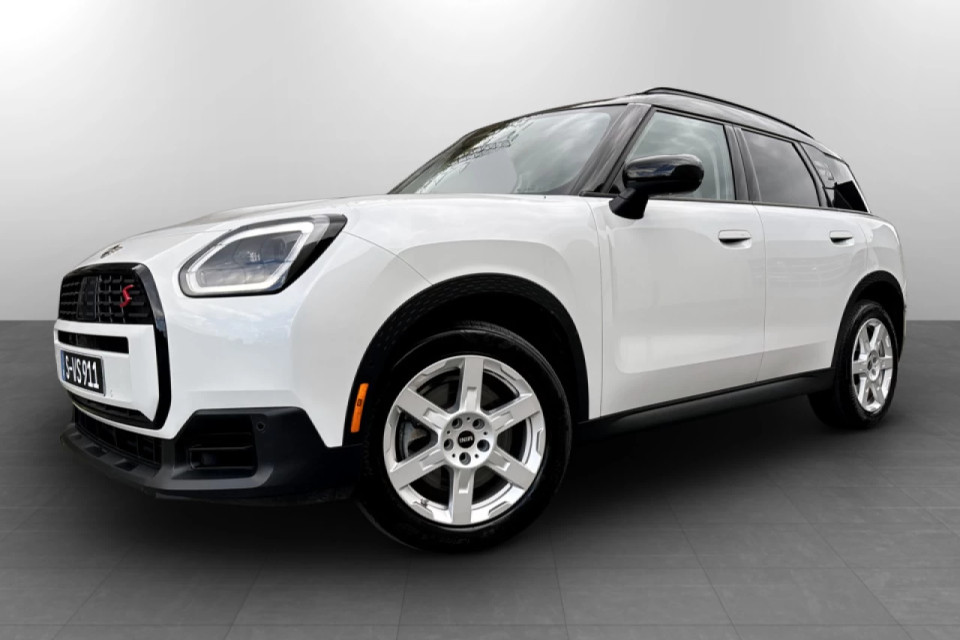 2025 Mini Cooper Countryman - Image 1