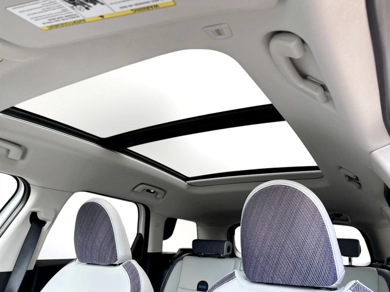 2025 Mini Cooper Countryman - Image 8