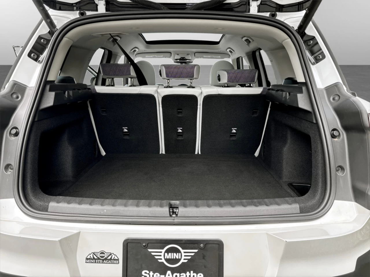 2025 Mini Cooper Countryman - Image 13