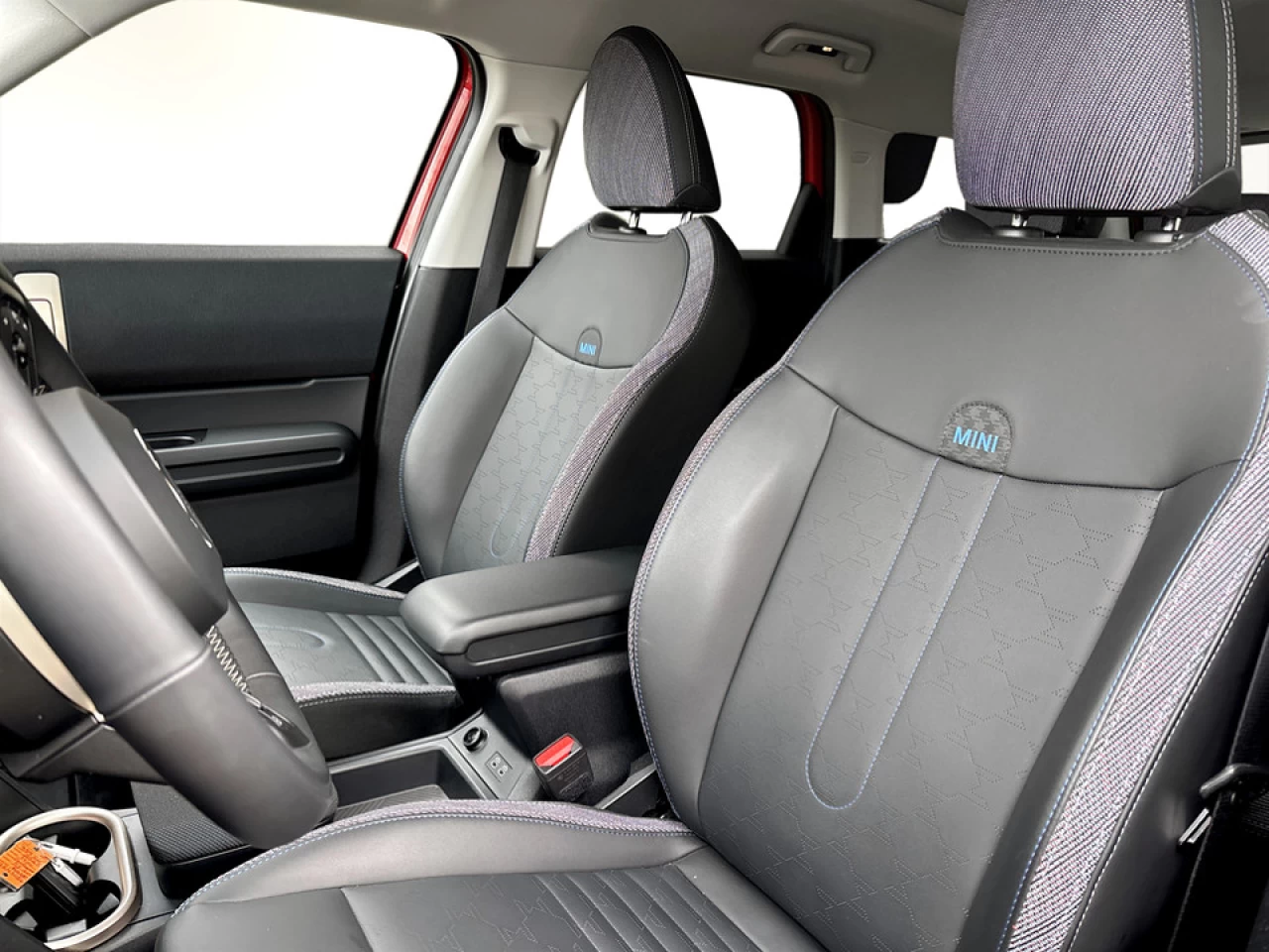 2025 Mini Countryman - Image 7