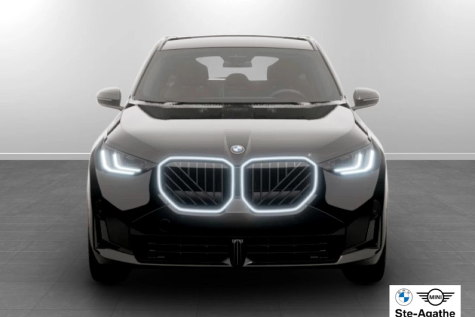 2026 BMW X3 - Image 3