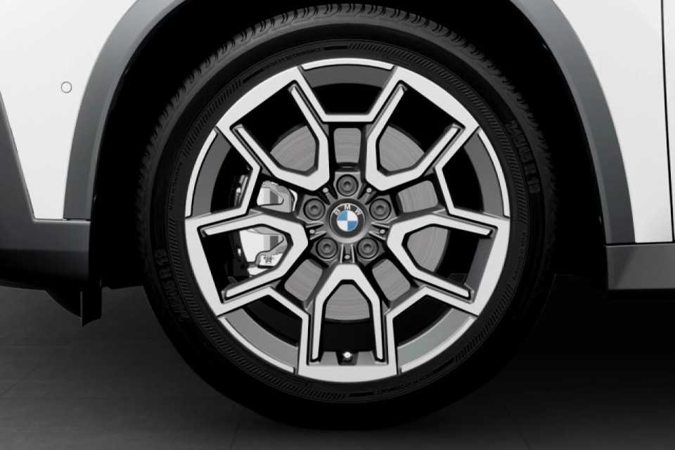2027 BMW X1 - Image 8
