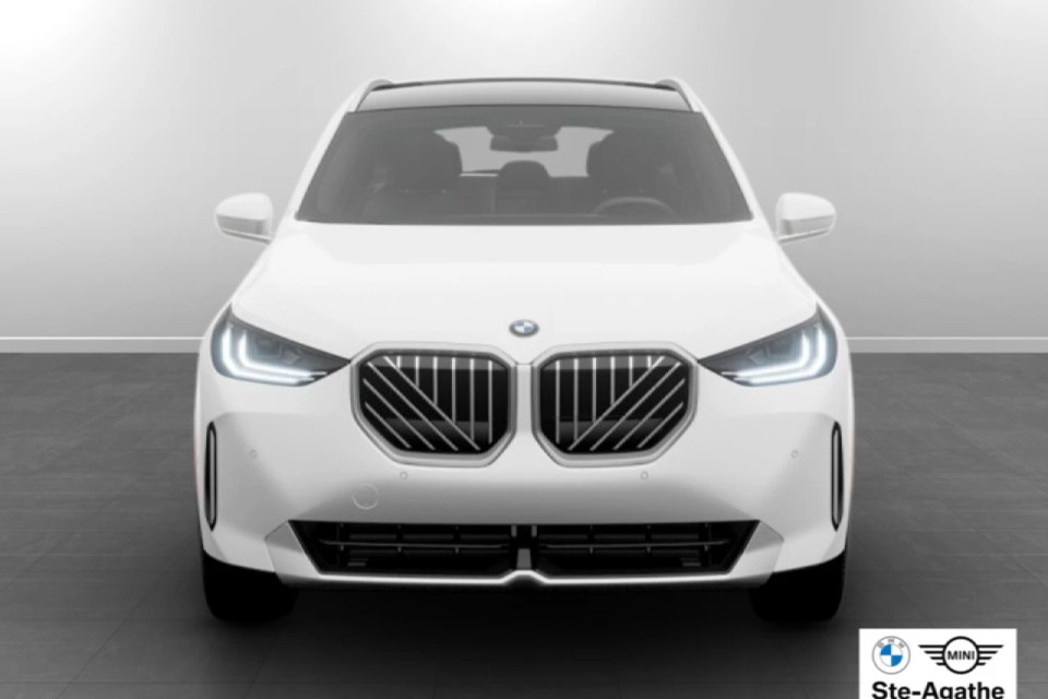 2026 BMW X3 - Image 2