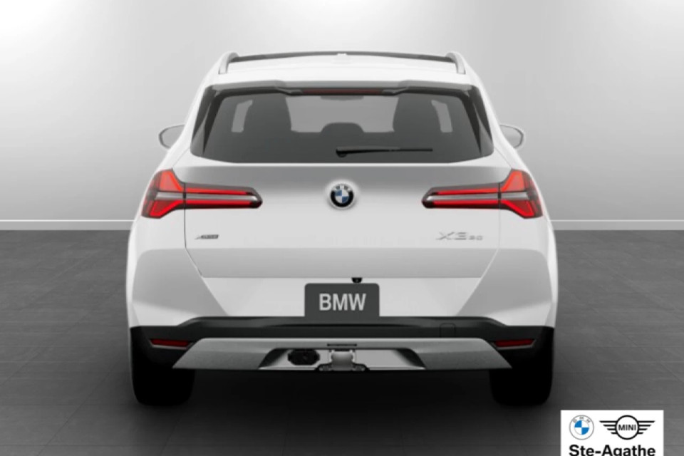 2026 BMW X3 - Image 4