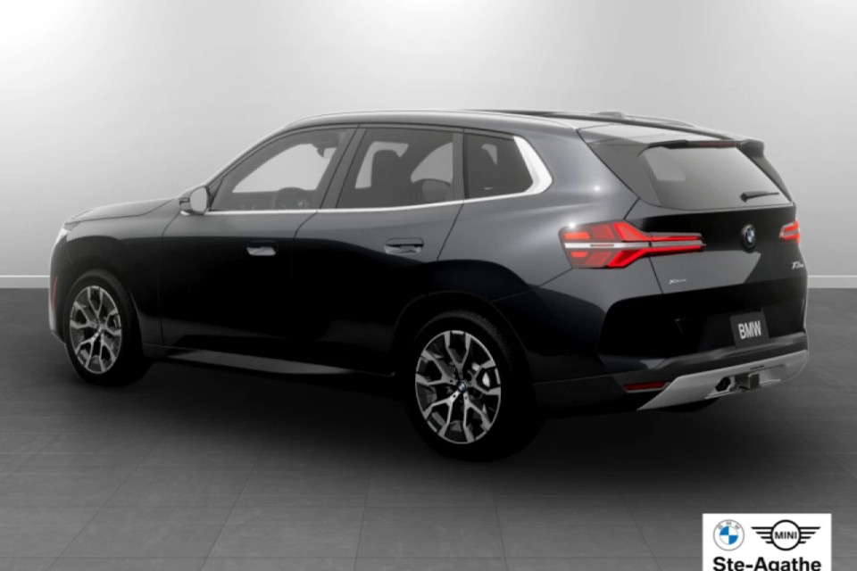 2026 BMW X3 - Image 2