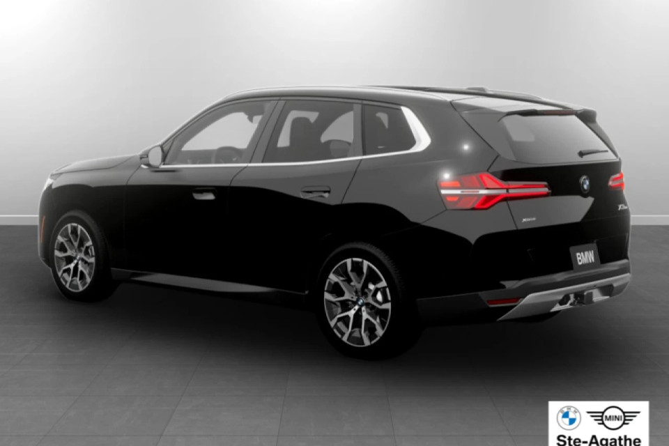 2026 BMW X3 - Image 2
