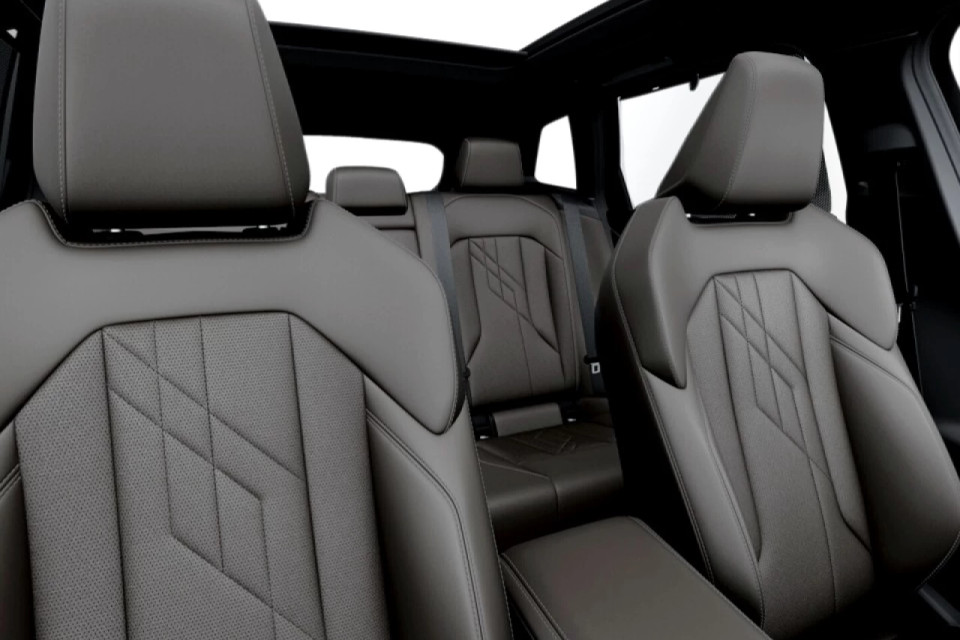 2026 BMW X3 - Image 11