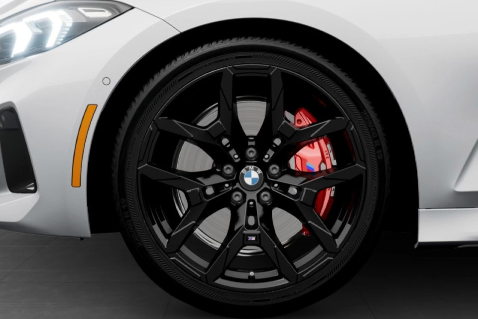 2026 BMW 3 Series - Image 7