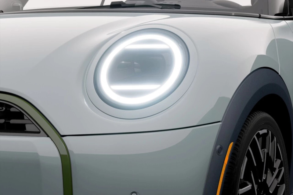 2027 MINI Convertible - Image 6
