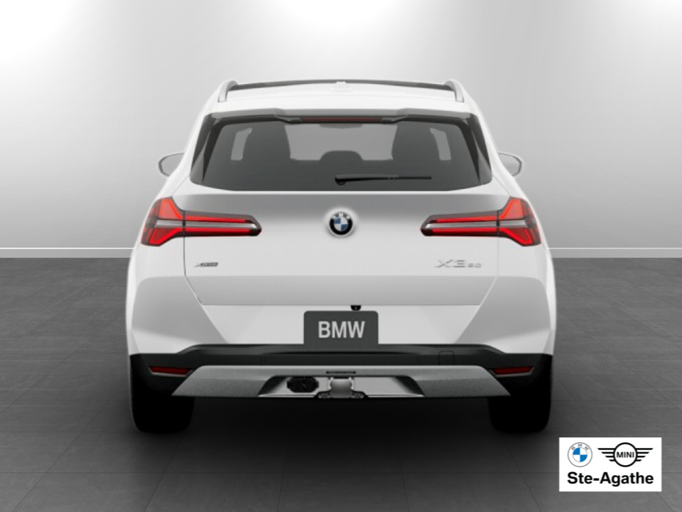 2026 BMW X3 - Image 4