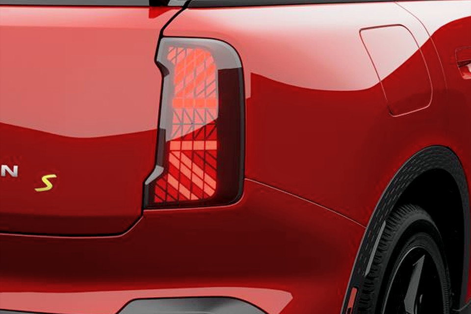 2027 MINI Countryman - Image 8