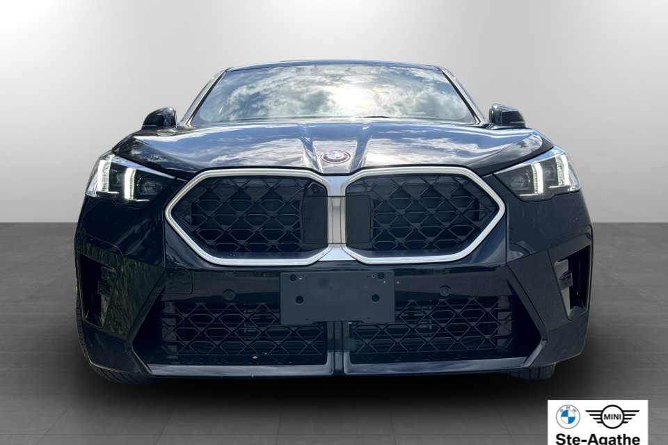 2025 BMW X2 - Image 4