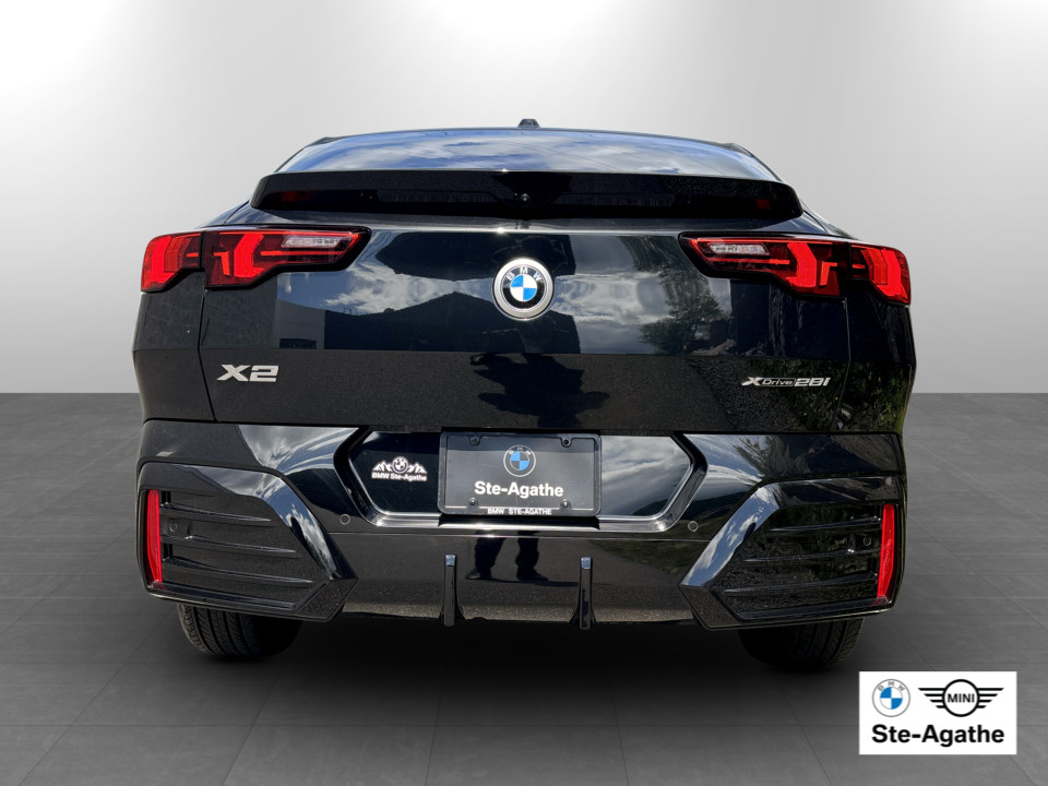 2025 BMW X2 - Image 5