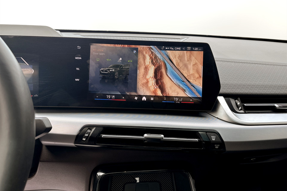 2025 BMW X2 - Image 9