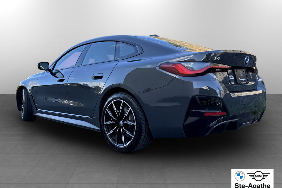 2025 BMW i4 - Image 3