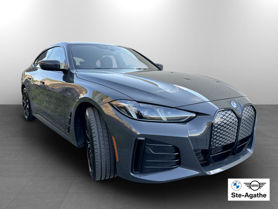 2025 BMW i4 - Image 15
