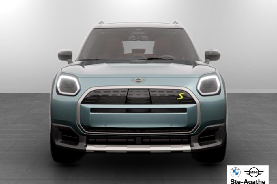 2027 MINI Countryman - Image 2