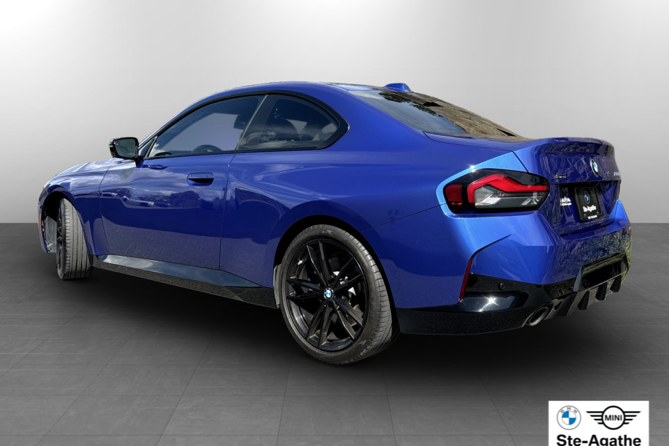 2023 BMW 230i xDrive - Image 3