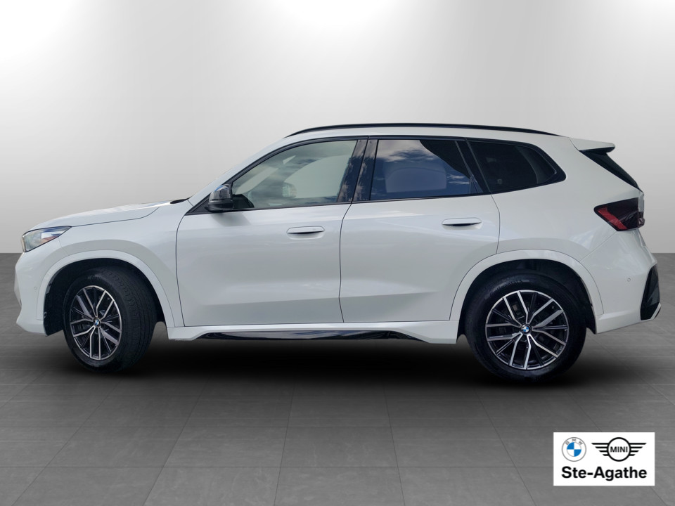 2025 BMW X1 - Image 2