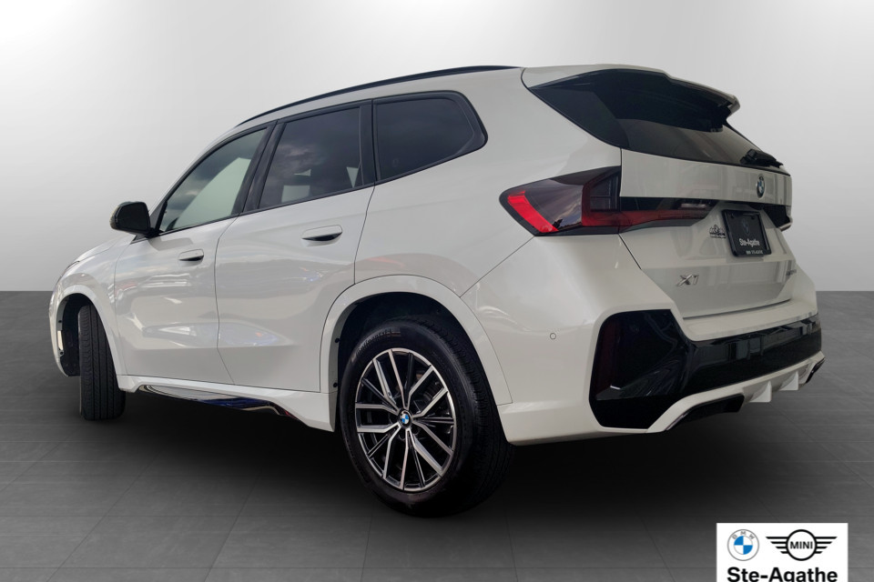2025 BMW X1 - Image 3
