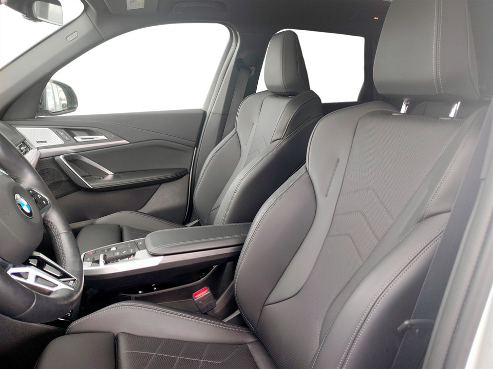 2025 BMW X1 - Image 7