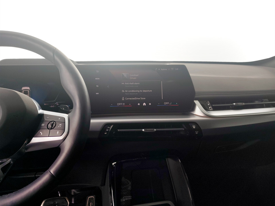 2025 BMW X1 - Image 9